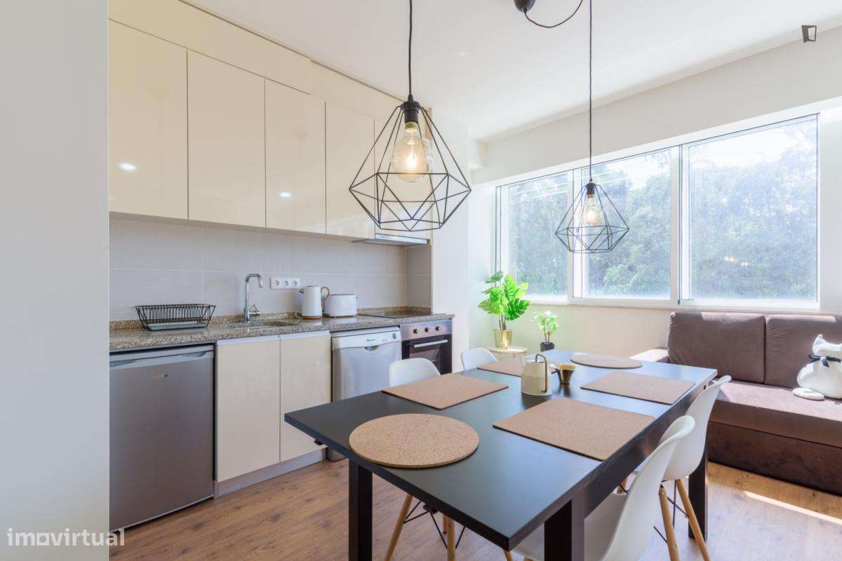 Estúdio - localizado em Ramalde Porto - Grande imagem: 5/10