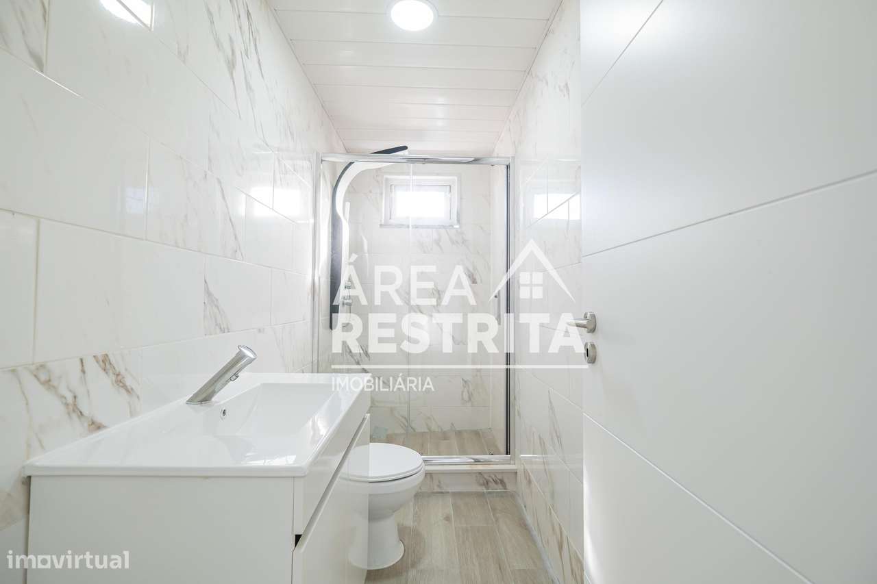 Moradia pré-fabricada nova T2 A VENDA no Parque Verde em Fernão Ferro.-16