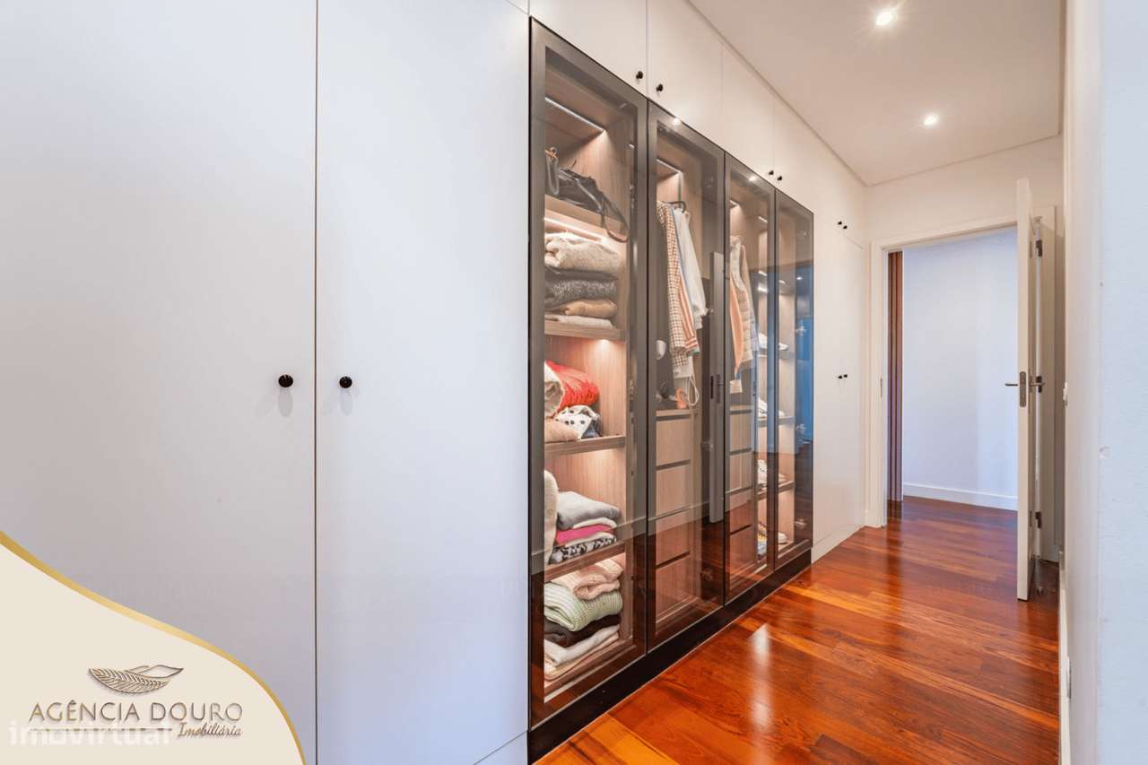 Apartamento T4 na 1ª linha do mar em Matosinhos-7