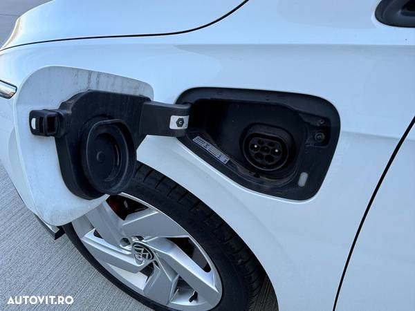 Volkswagen Golf 1.4 GTE Plug-In-Hybrid DSG - 33