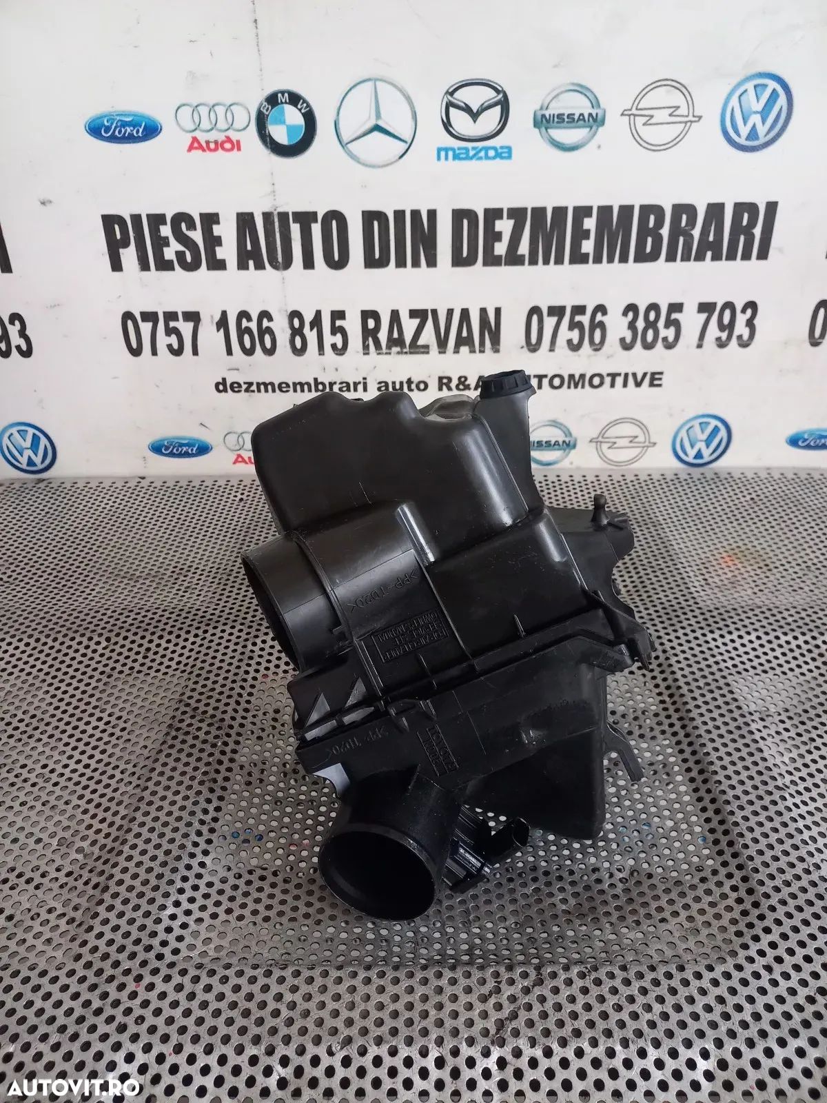 Carcasa Filtru Aer Toyota Yaris Cross Yaris 4 An 2020-2021-2022-2023-2024 1.5 Benzina Hybrid Cod 22204-F2010 - 1