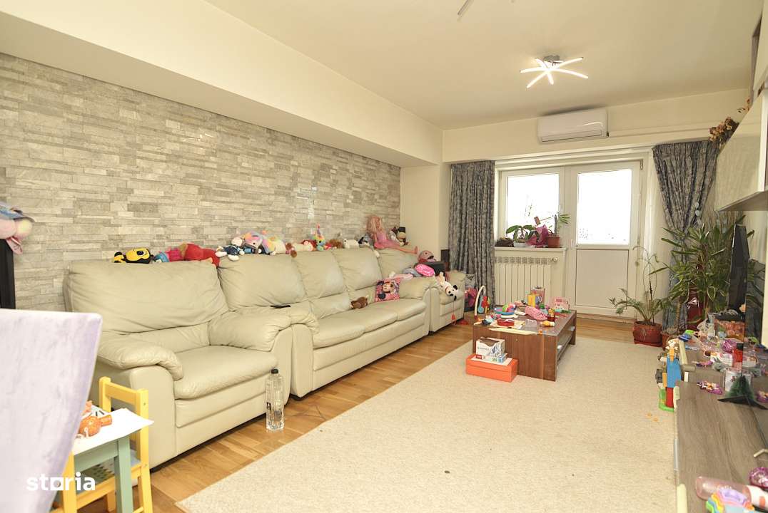 VANZARE APARTAMENT 3 CAMERE UNIRII – PIATA ALBA IULIA-0