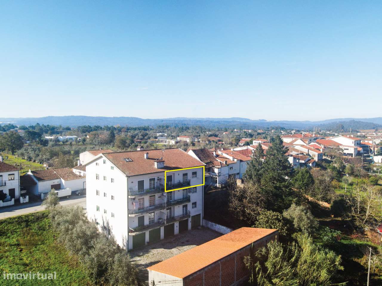 Apartamento T3 - Duplex - C/ garagem-1