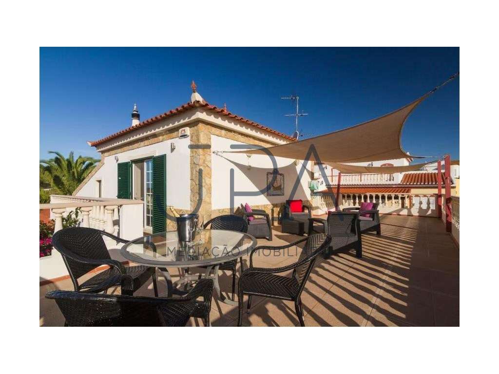 Moradia Isolada V4 +1 com Piscina e Garagem,Quinta do Sobral-25