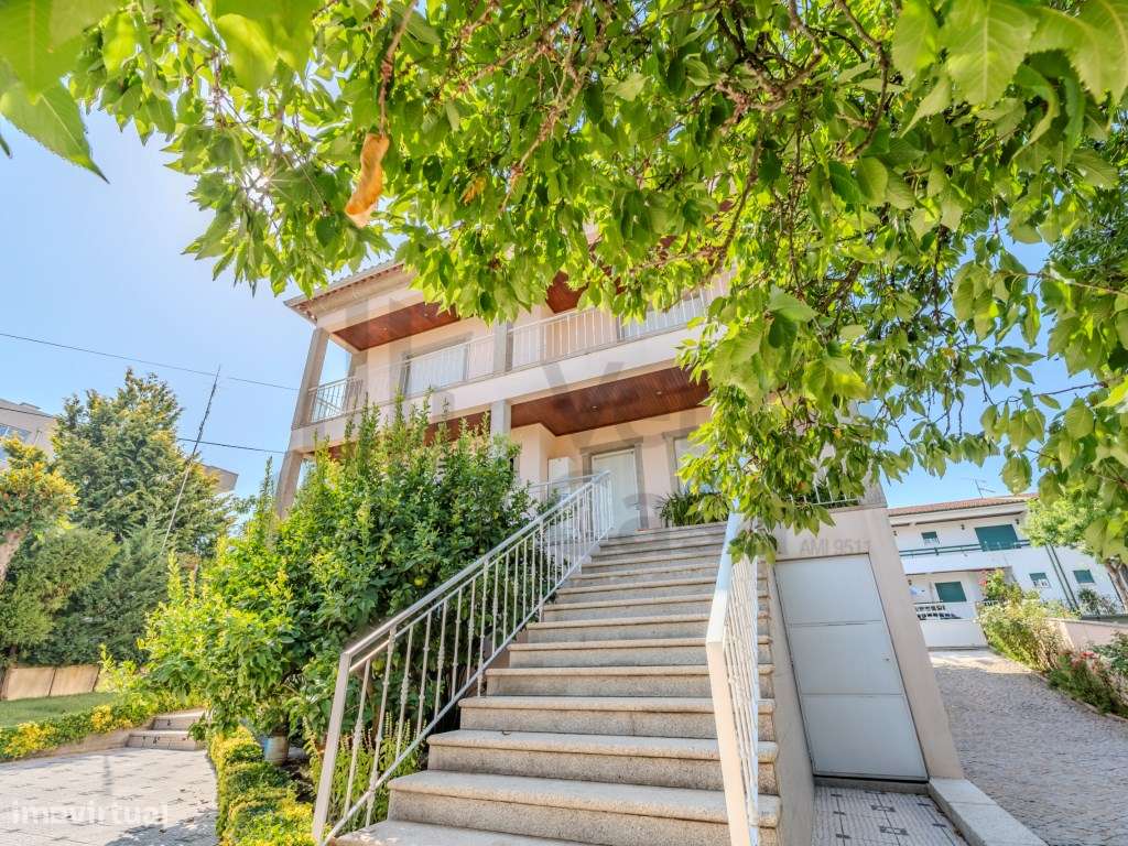 Vende-se Moradia Individual - Braga - Frossos-47