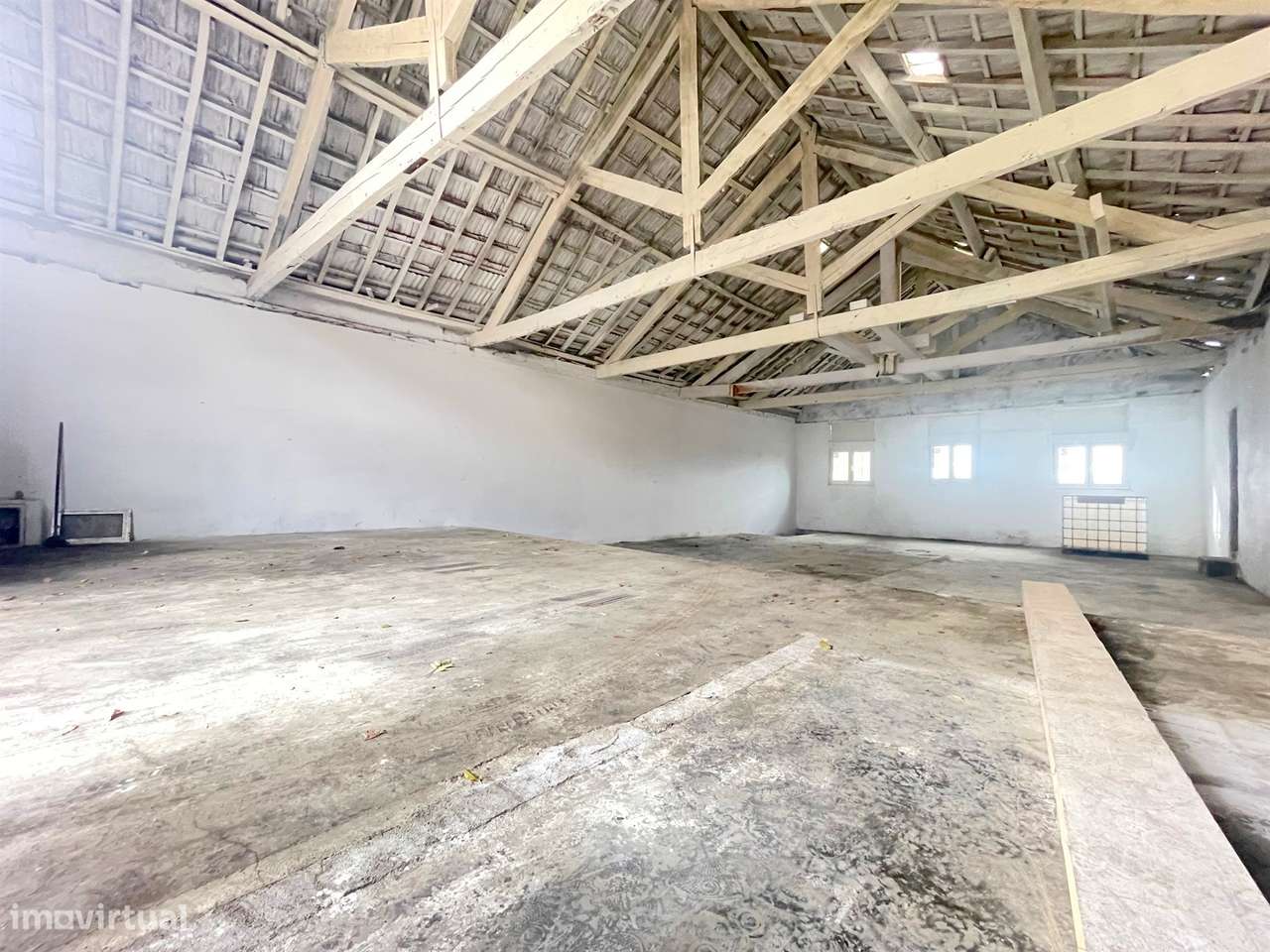 Armazém com 166m2 de área bruta, para arrendamento, em Avintes! - Grande imagem: 3/20