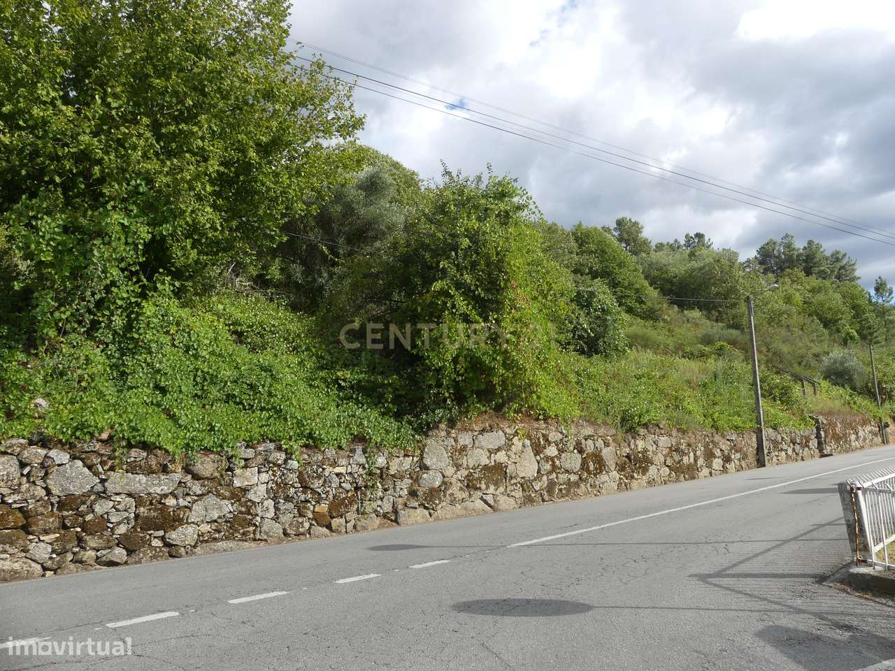 Moradia para restauro e Terreno- Ucanha-Tarouca - Grande imagem: 5/8