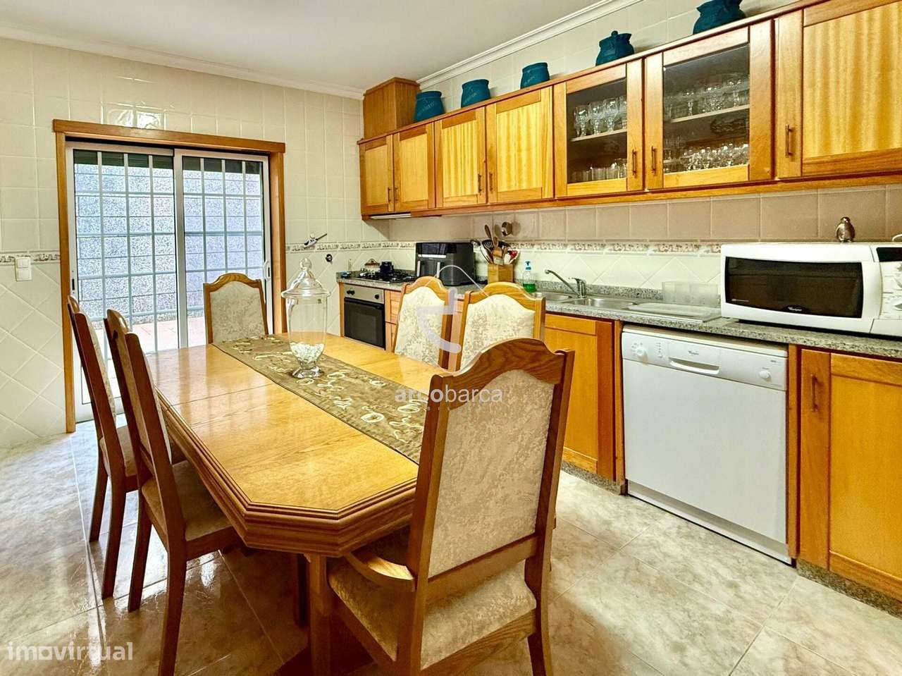 Moradia T4 com piscina - Arcos de Valdevez-16