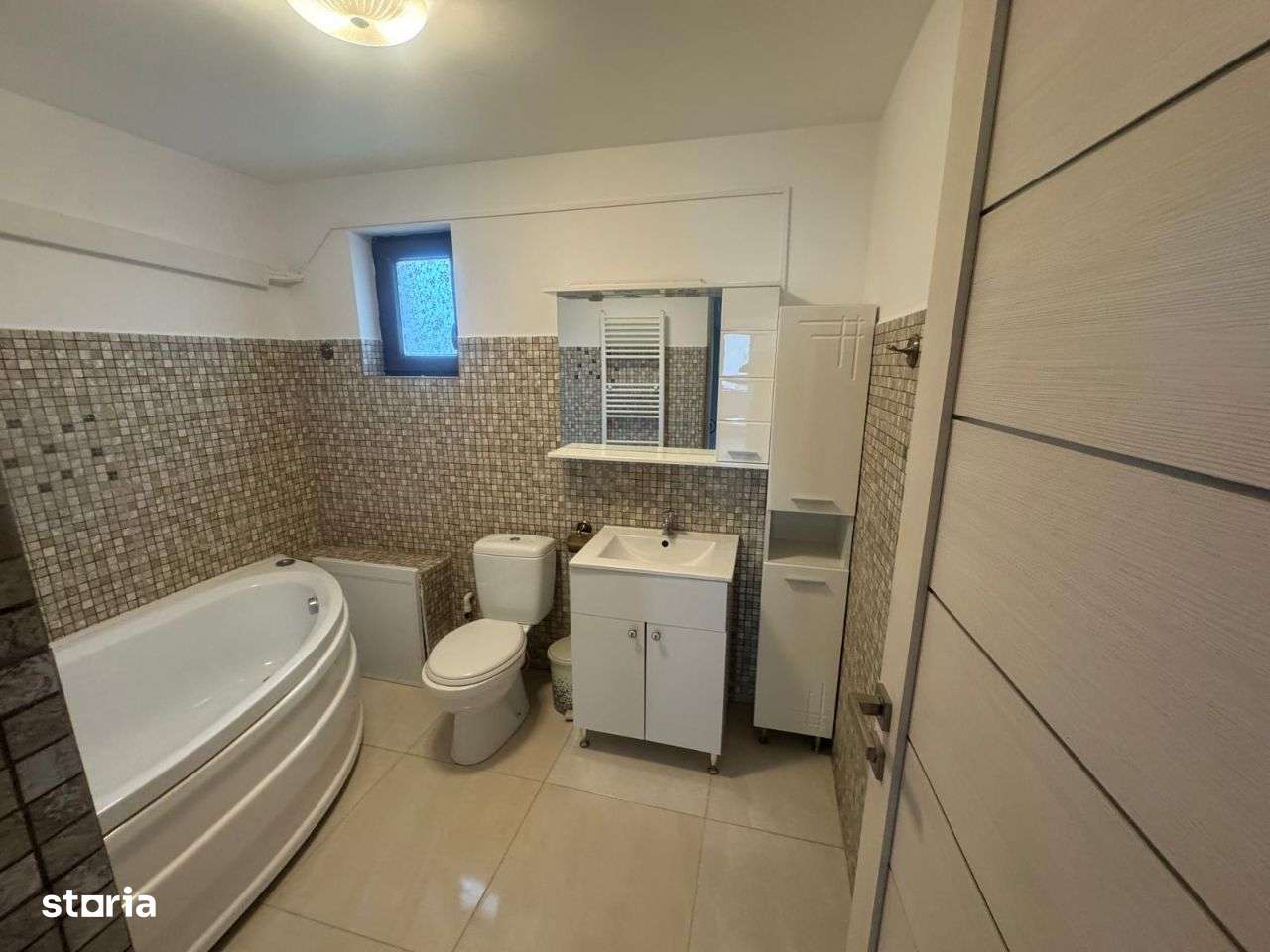 Bucium - Visan , centru , vila insiruita , garaj , libera-5