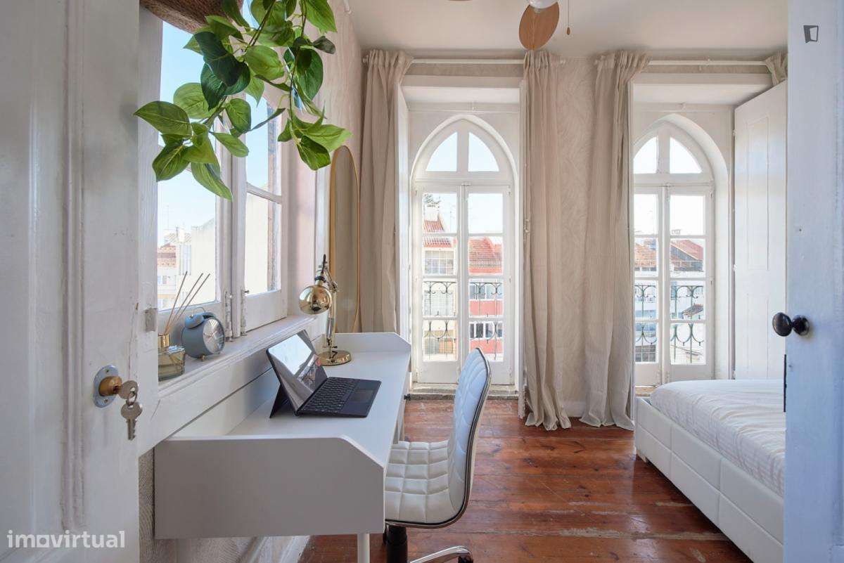 Quarto - localizado em Ajuda Lisbon - Grande imagem: 2/28