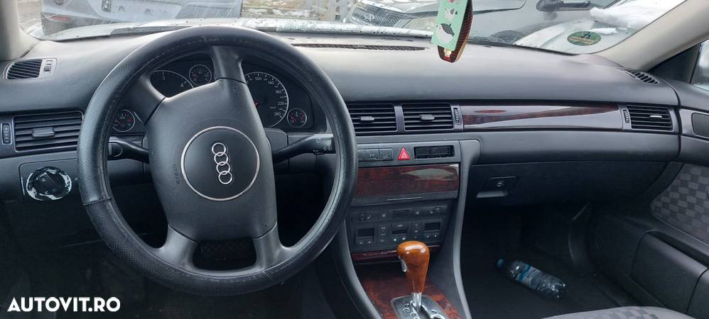 Dezmembrari Audi A6 C5 2.5 TDi AVANT - 2