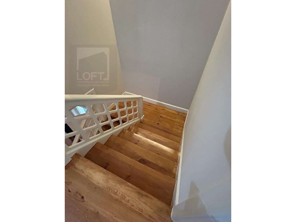 Moradia Geminada V5 p/ Venda em Guimarães-19