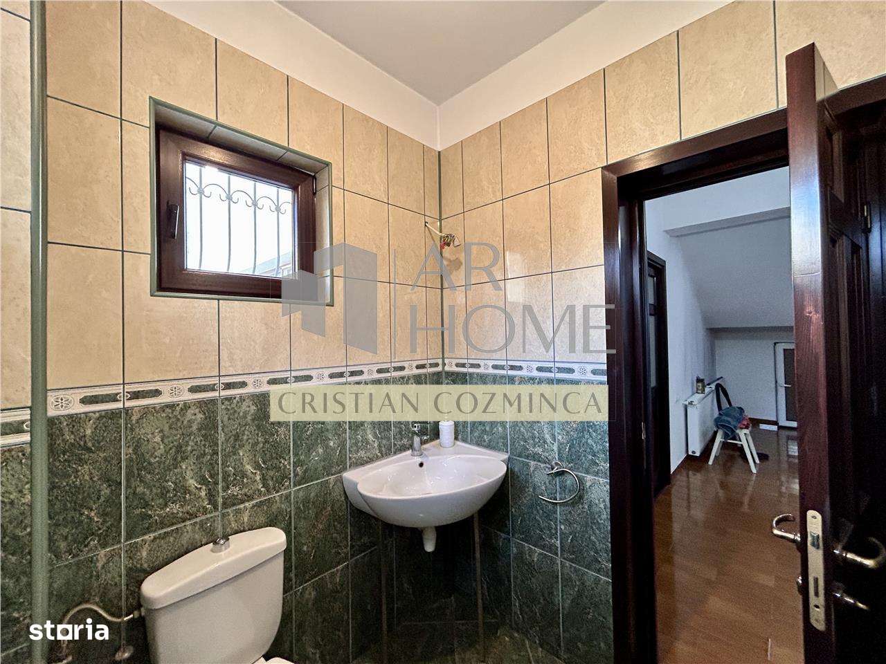 Vanzare Vila 4 camere, 2 dressinguri, 2010, Cioceanu, Ploiesti-13