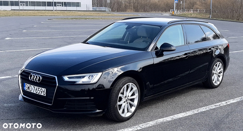 Audi A4 2.0 TFSI ultra - 1