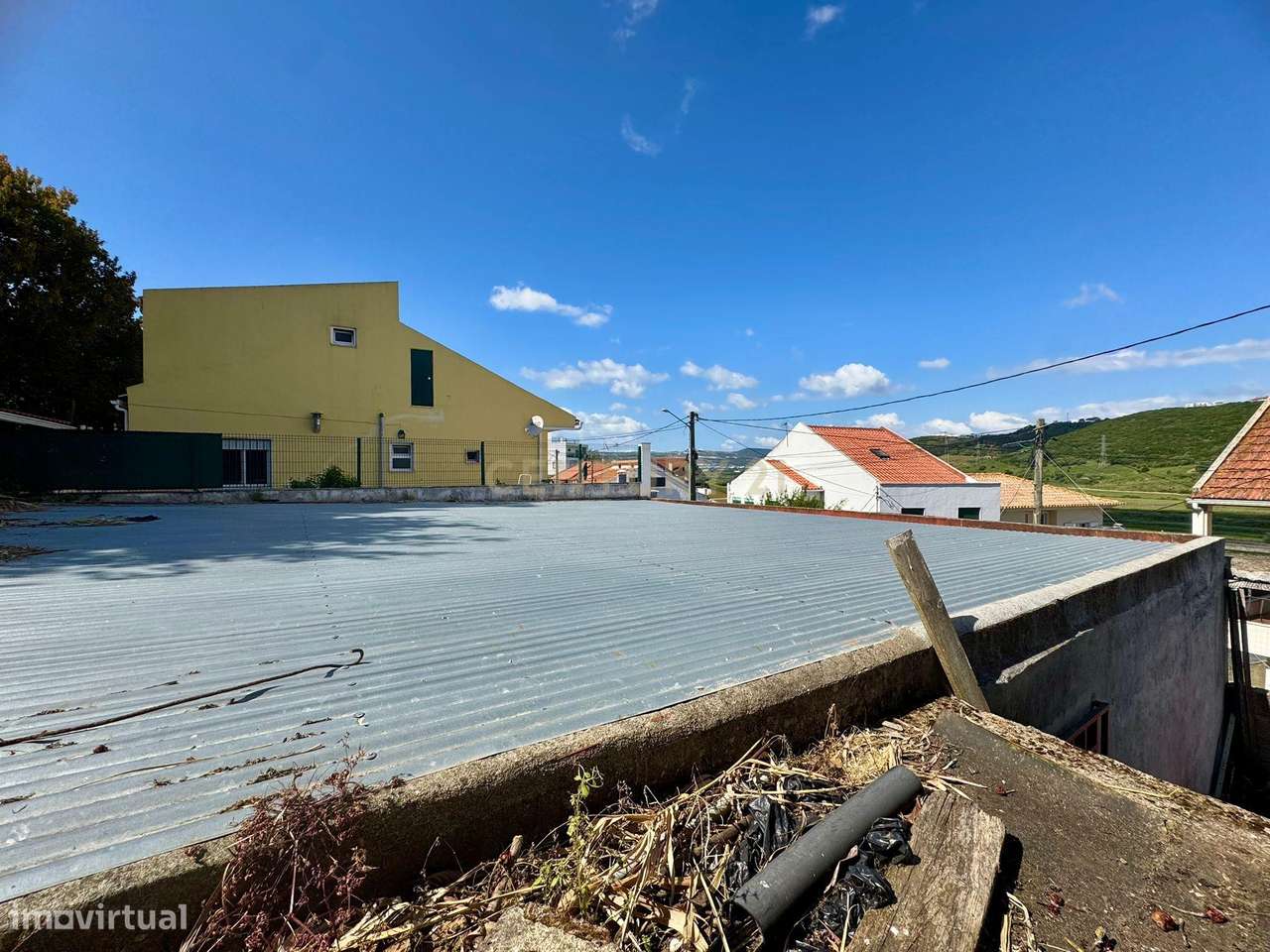Armazém Industrial com terreno em Unhos-14