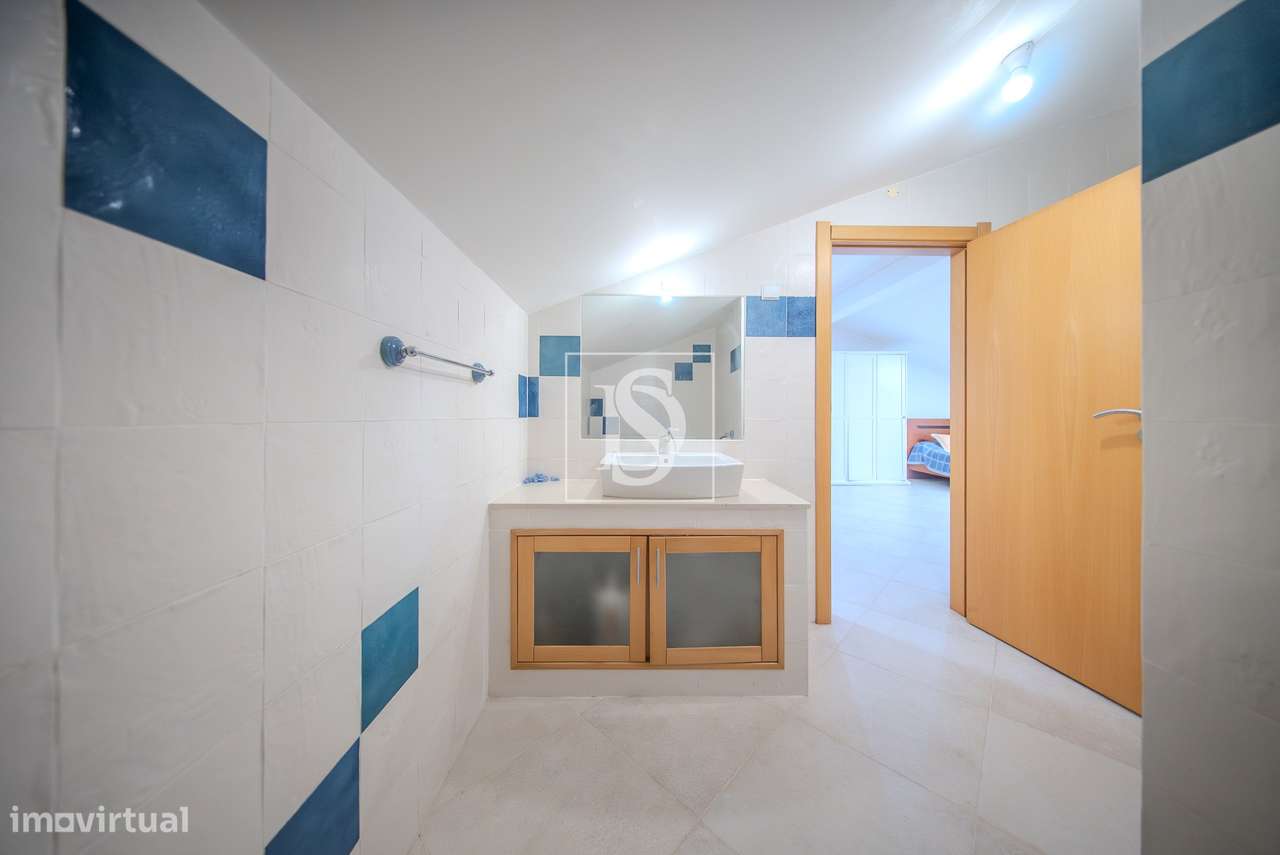 Moradia T4 na Melhor Zona da Cidade de Torres Novas!!!-24