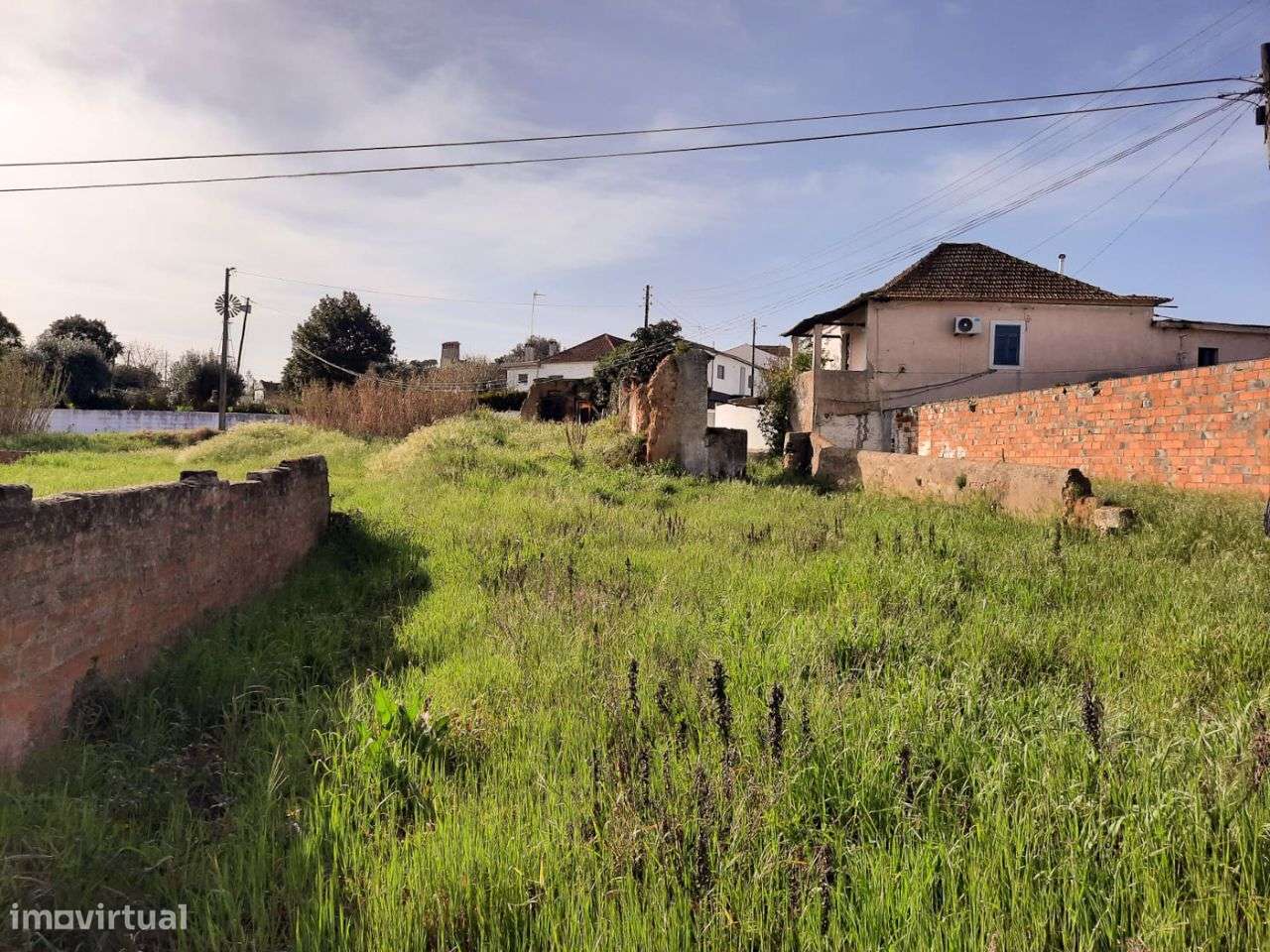 Moradia para Reconstruir próximo do Centro da Cidade - Grande imagem: 2/12