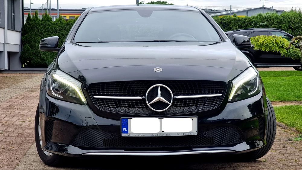 Mercedes-Benz A W176 180 7G-DCT AMG Line 2017