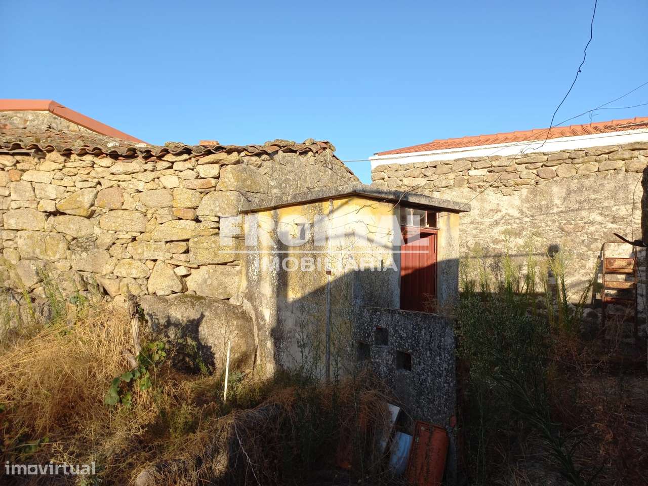 Moradia Devoluta T3 Venda em Samões,Vila Flor - Grande imagem: 3/8