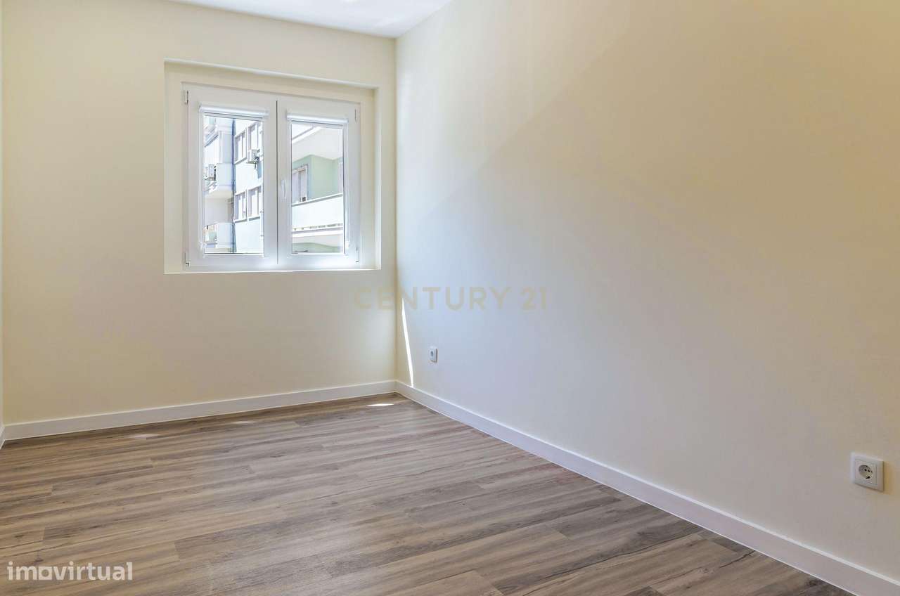 Apartamento T4 integralmente renovado em Alvalade, Lisboa. Em Venda!-5