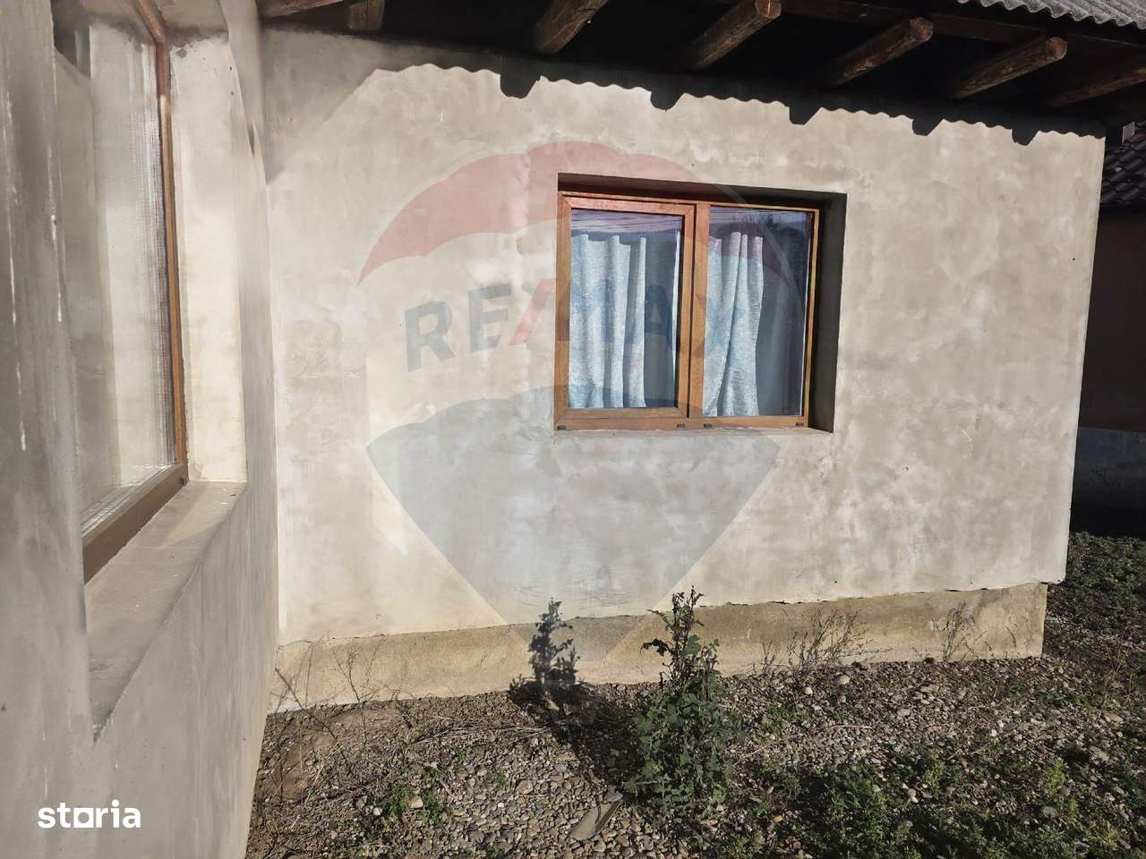 De vanzare casa solida cu teren generos si acces facil Lespezi Bacau-18