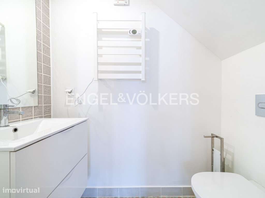 T2 Duplex mobilado em Martim Moniz-7