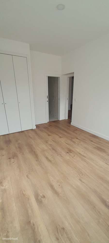 Viva perto do mar em Paço de Arcos: T3 novo com pátio e garagem-16