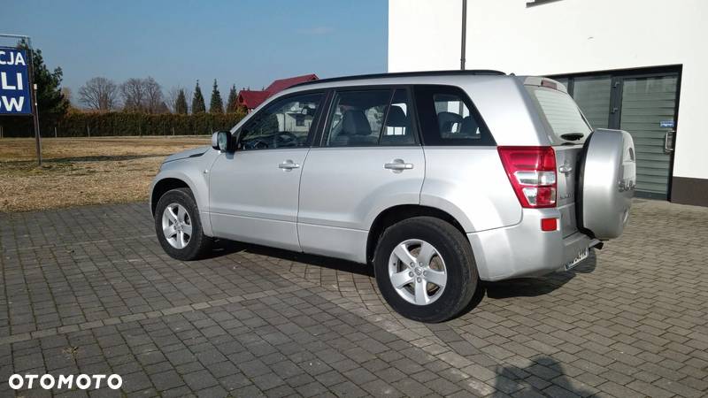 Suzuki Grand Vitara 1.9 DDiS De Luxe - 2