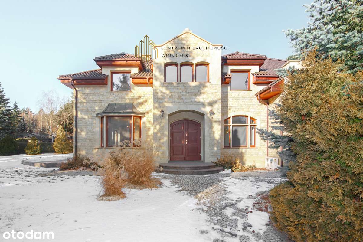 Rezydencja z basenem tuż przy lesie-15