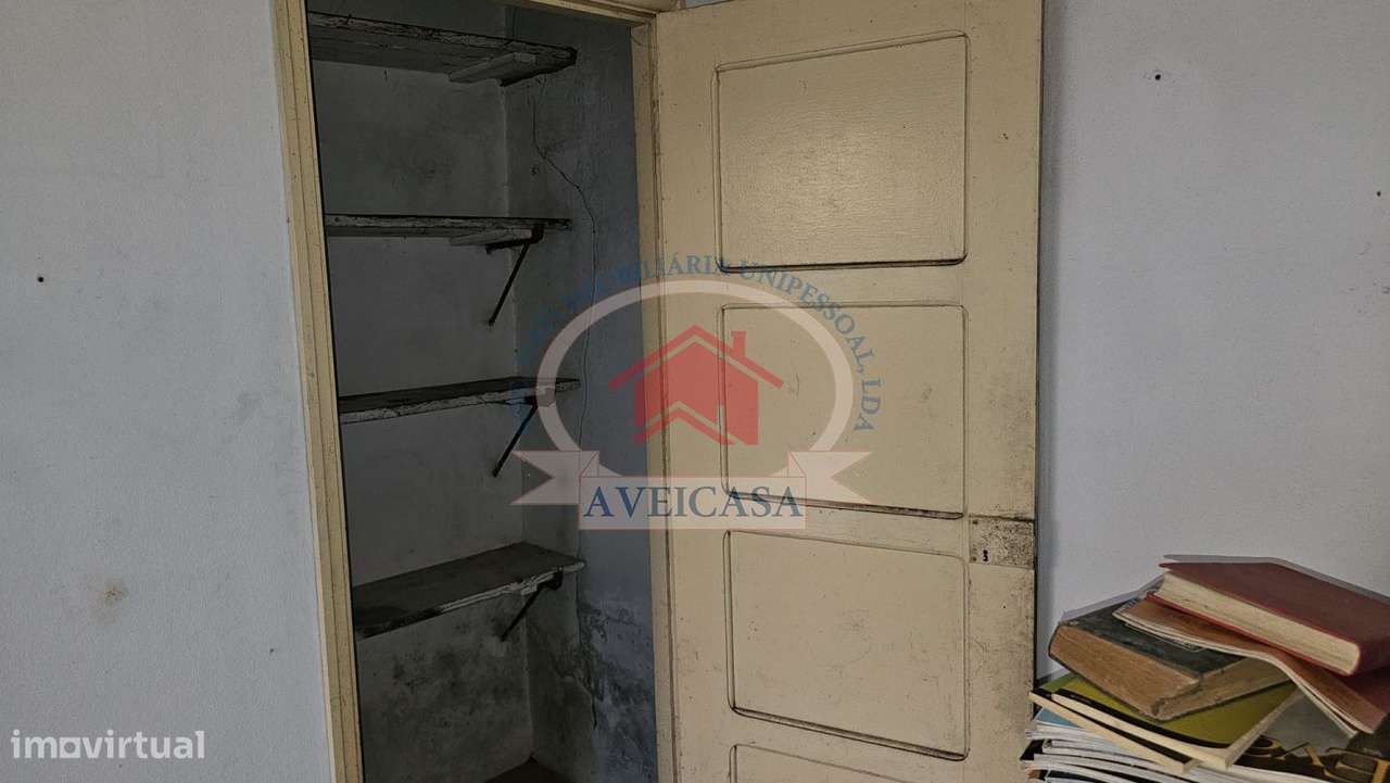 CASA GANDARESA EM VERDEMILHO PARA RECUPERAR-15