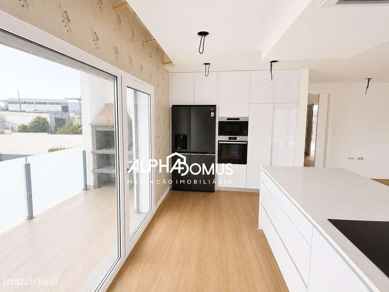 Moradia nova T3+1 com garagem em Pedrome-5