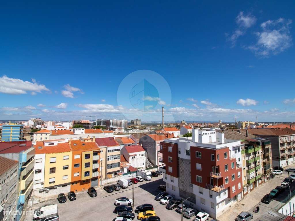 Apartamento T3 com Vista Rio em Excelente Localização-36