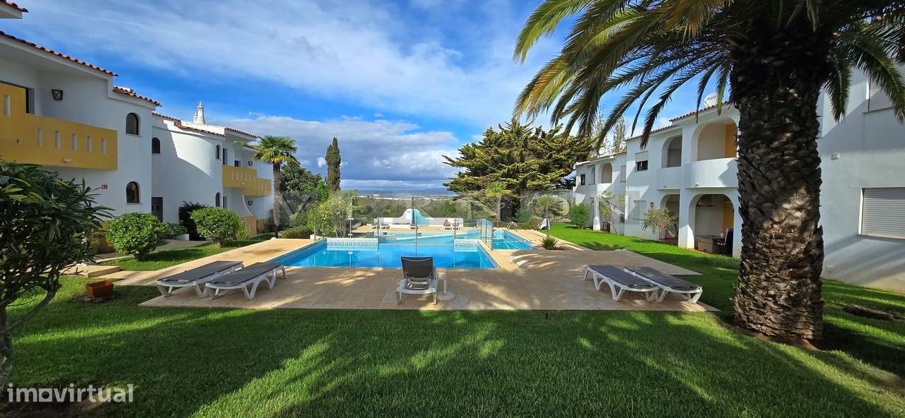 Algarve, Carvoeiro para venda, apartamento T2 com piscina e jardim,  p-5