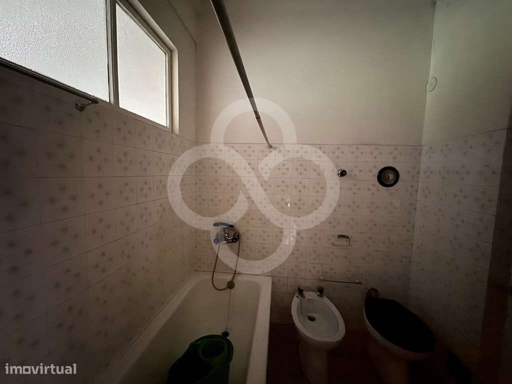 Apartamento T3 em Carnaxide com excelente localização próximo a com...-24