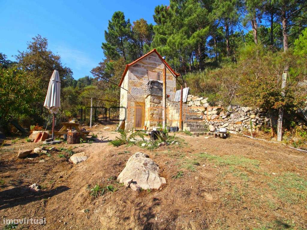 Quinta 2,6ha - Vista panorâmica e várias edificações-18