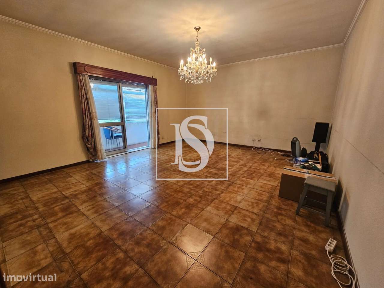 Apartamento T3 junto à estação de comboio de Rio Tinto-12