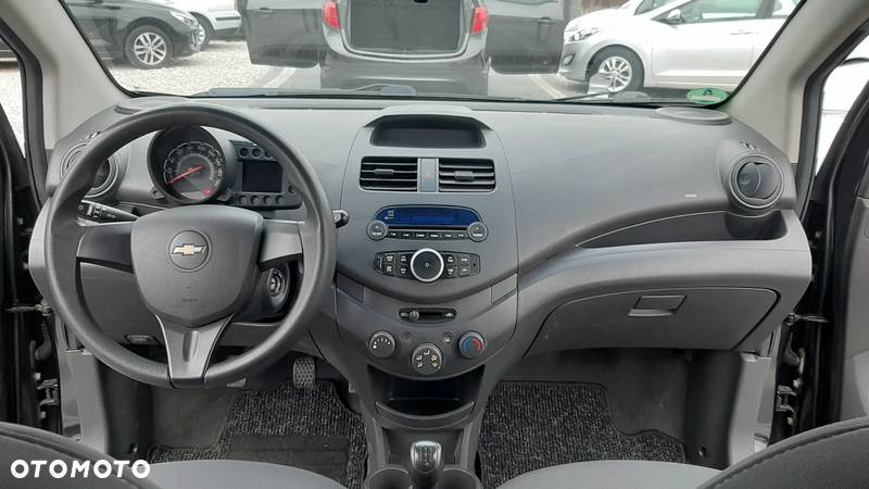 Chevrolet Spark 1.0 - 10