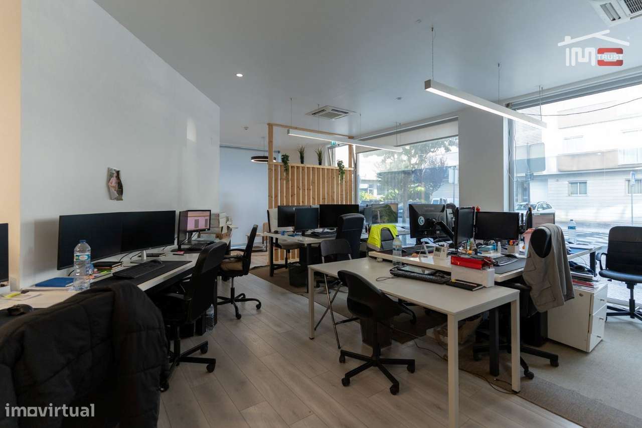 Loja em Alto das Nogueiras, Fátima - Grande imagem: 3/21