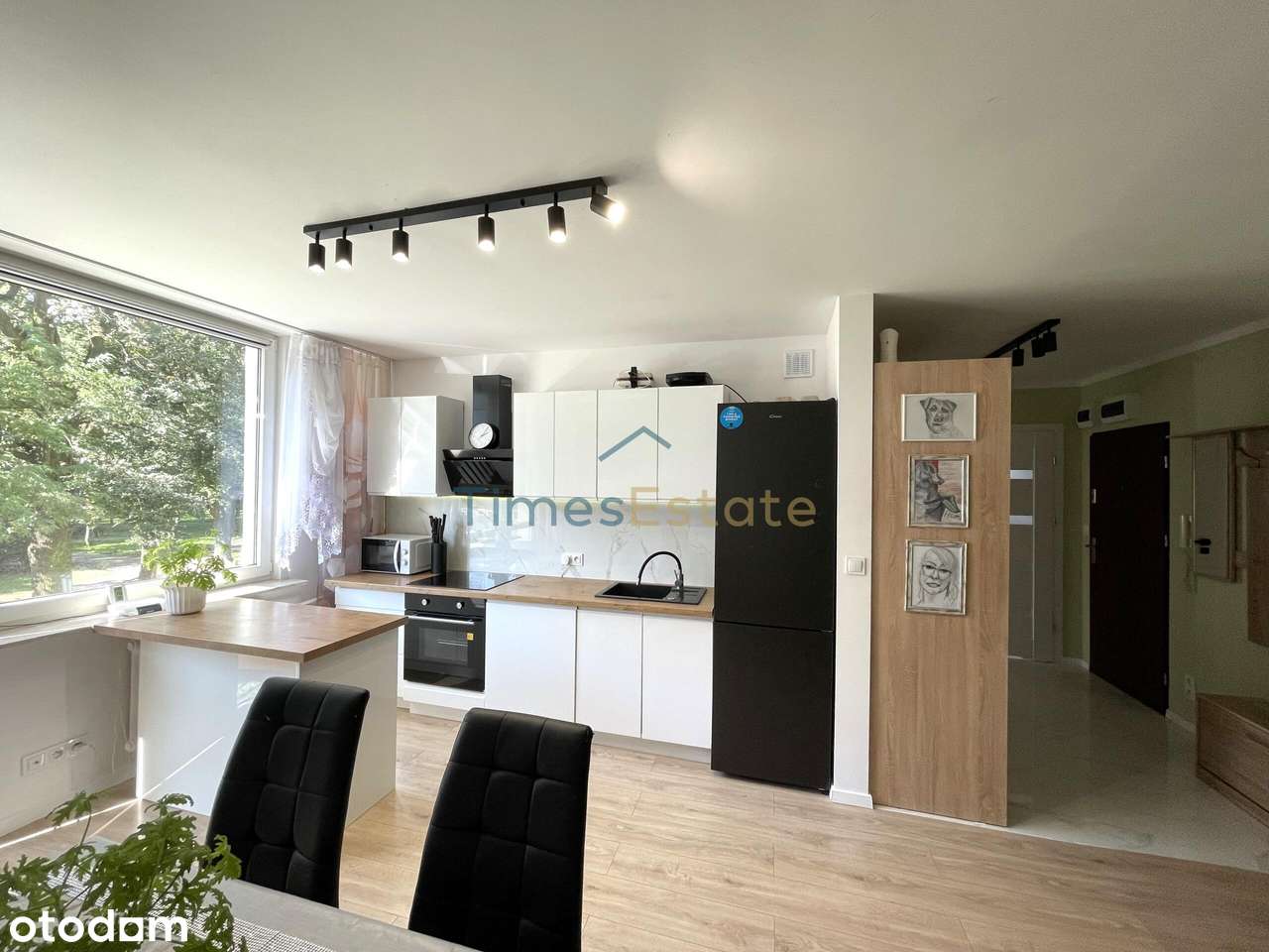 Funkcjonalne i umeblowane 3 pokoje przy metrze-1