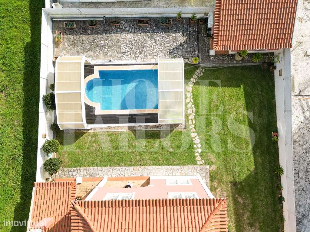 Moradia T3 com Jardim e Piscina entre Mafra e Ericeira-9