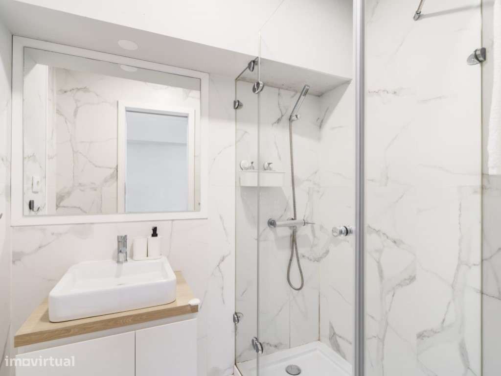 Edifício de rendimento no centro histórico de Braga - Rua de Santo ...-24