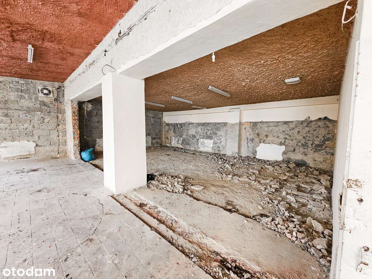 LOKAL UŻYTKOWY | BLISKO CENTRUM | ADAPTACJA NA MIESZKALNY Z PIĘTREM-9