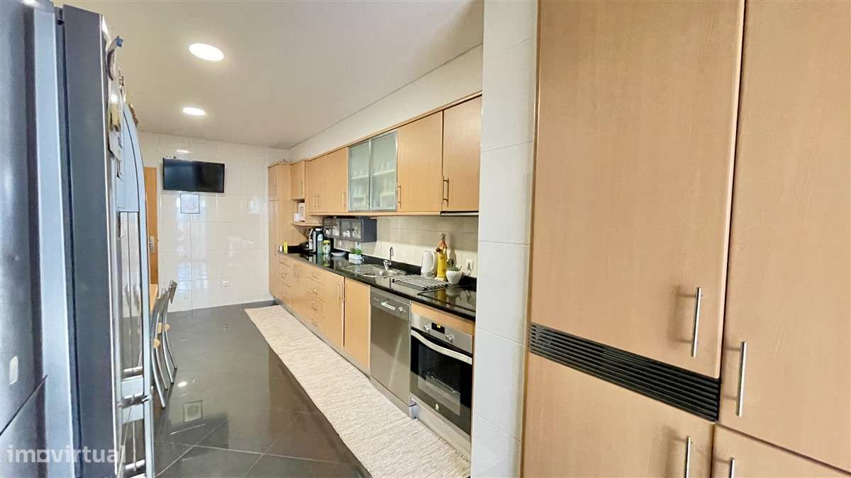 Andar de Moradia T2-Aver-o-Mar-Terraço-garagem fechada-7