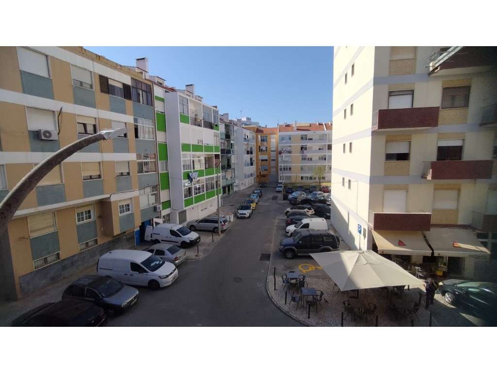 T3 Remodelado no Bairro de Montalvão-21