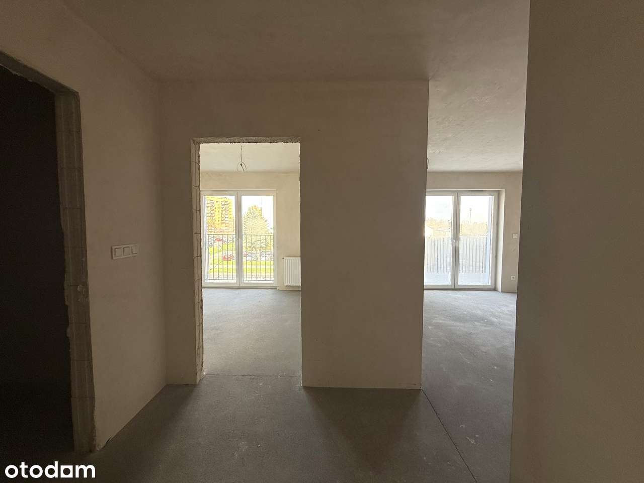 Nowoczesna przestrzeń z antresolą - 75m2 do własnej aranżacji-8