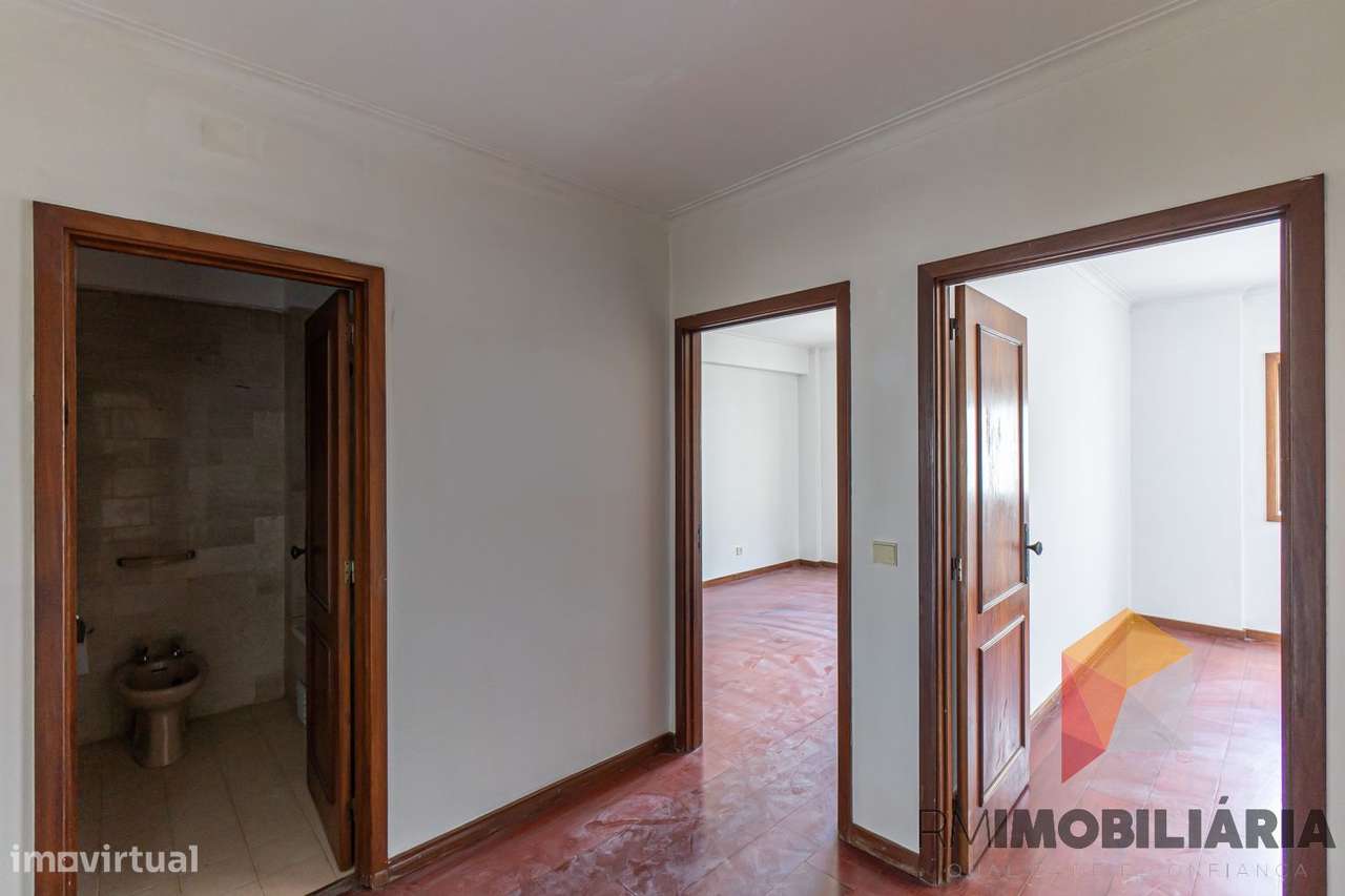 Apartamento T3 no centro de Matosinhos-23