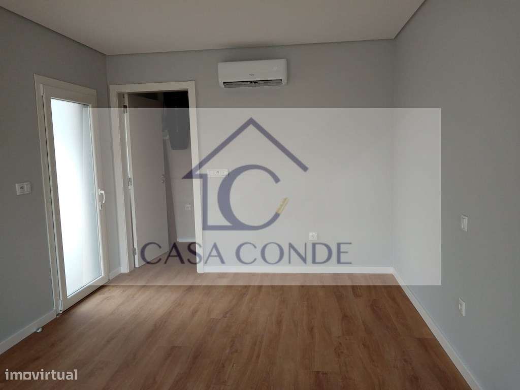 Moradia Isolada T4 Nova em Fernão Ferro - Acabamentos de Luxo-9