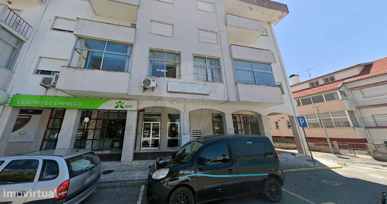 Garagem à venda no centro de Tondela – oportunidade única!-9