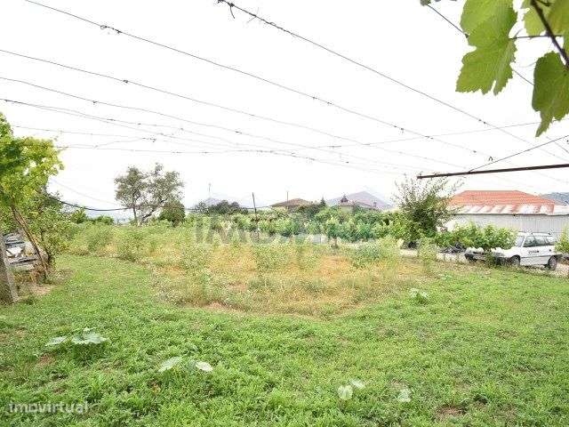 Land for sale in Penafiel, Portugal — €95,000