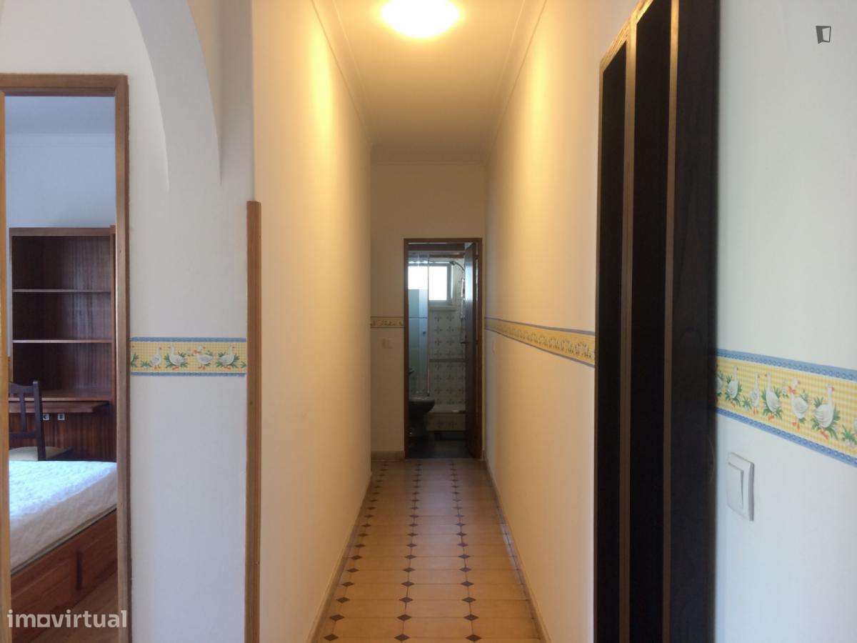 Quarto - localizado em Trafaria Lisbon - Grande imagem: 5/10